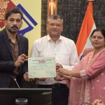 dehradoon-men-jila-yojna-smiti-ke-nvnirvachit-sdsyon-ko-mile.jpg